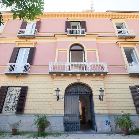 Caluga House 3*