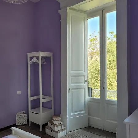 Caluga House Guest house *