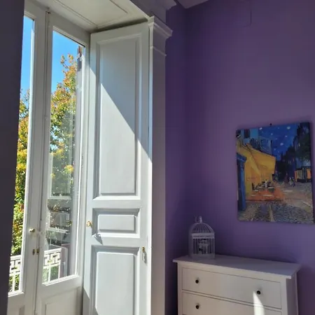 Caluga House Guest house *